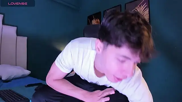 Snapshot of AlessandroDybala chatting on November 20, 12:27 pm AlessandroDybala online show from November 20, 12:27 pm