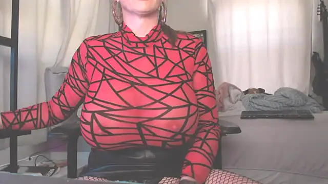 TSCassandraLove online show from October 13, 3:01 pm