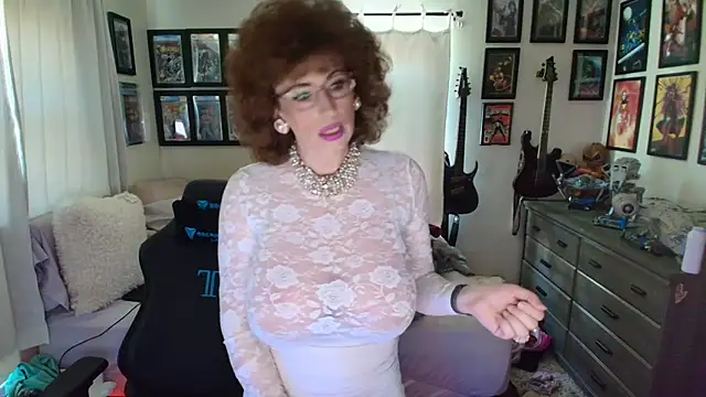 TSCassandraLove online show from March 6, 3:52 pm