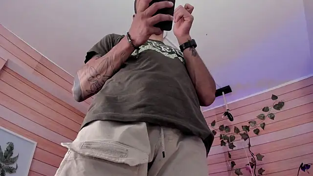 Snapshot of Tom_cooper_ chatting on March 22, 1:08 pm Tom cooper online show from March 22, 1:08 pm