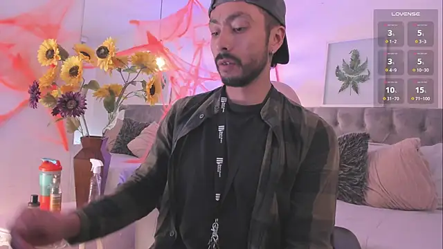 Snapshot of Tom_cooper_ chatting on October 11, 12:26 pm Tom cooper online show from October 11, 12:26 pm