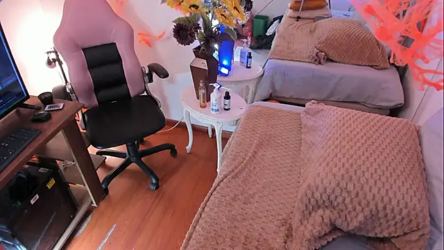 Snapshot of Tom_cooper_ chatting on October 21, 12:50 pm Tom cooper online show from October 21, 12:50 pm