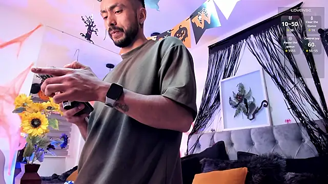 Snapshot of Tom_cooper_ chatting on October 23, 12:37 pm Tom cooper online show from October 23, 12:37 pm