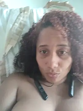 Snapshot of zandra_kiman chatting on February 22, 8:31 pm zandra kiman online show from February 22, 8:31 pm