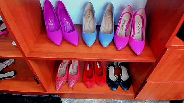 FOXYRIVER  online show from January 31, 7:51 pm