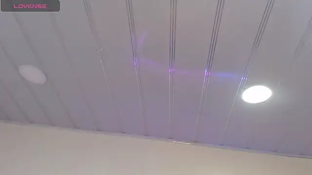 candy lux  online show from April 20, 3:48 pm