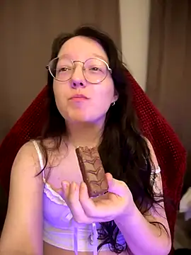 Snapshot of emigooflordXD chatting on December 5, 7:16 am emigooflordXD online show from December 5, 7:16 am