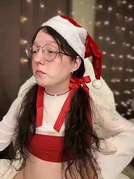 Snapshot of emigooflordXD chatting on December 25, 2:13 pm emigooflordXD online show from December 25, 2:13 pm