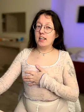 Snapshot of emigooflordXD chatting on September 23, 1:03 pm emigooflordXD online show from September 23, 1:03 pm