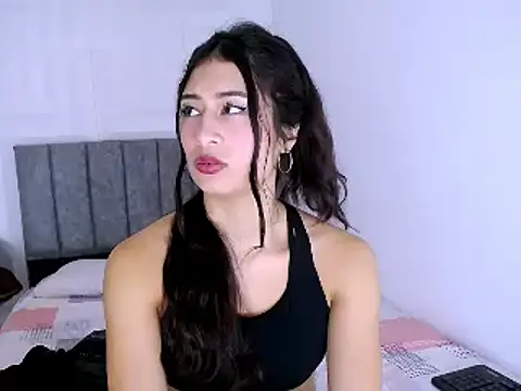 nataly red online show from December 15, 4:37 pm