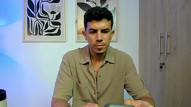 Snapshot of mr_jn chatting on March 4, 7:09 pm mr jn online show from March 4, 7:09 pm