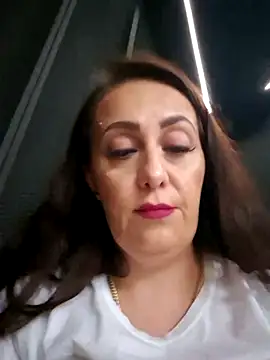 AvaLloyd online show from March 17, 6:51 am