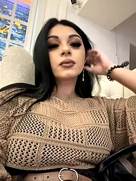 EmilyColle  online show from October 9, 10:46 am