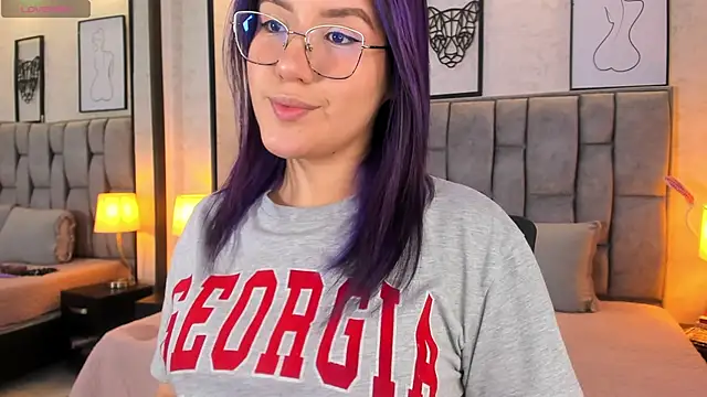 Snapshot of sweet--emily chatting on March 12, 3:46 am sweet--emily online show from March 12, 3:46 am
