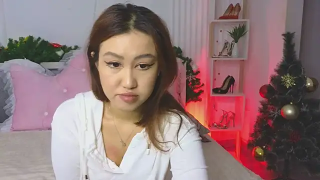 Snapshot of Diana_Moon_ chatting on December 22, 8:25 pm Diana Moon online show from December 22, 8:25 pm