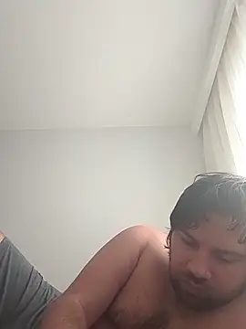 raducelfrumos99 online show from December 18, 9:48 am