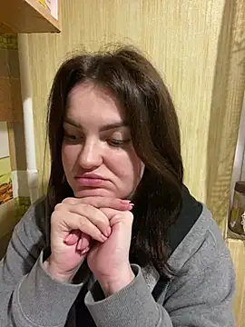 Snapshot of Karolina_llove chatting on February 14, 9:21 pm Karolina llove online show from February 14, 9:21 pm