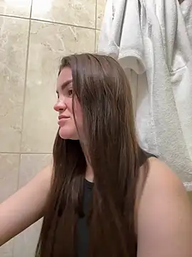 Snapshot of Karolina_llove chatting on November 23, 9:58 pm Karolina llove online show from November 23, 9:58 pm