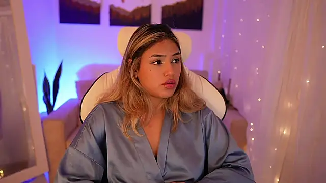 SaraParisi online show from December 24, 1:27 am