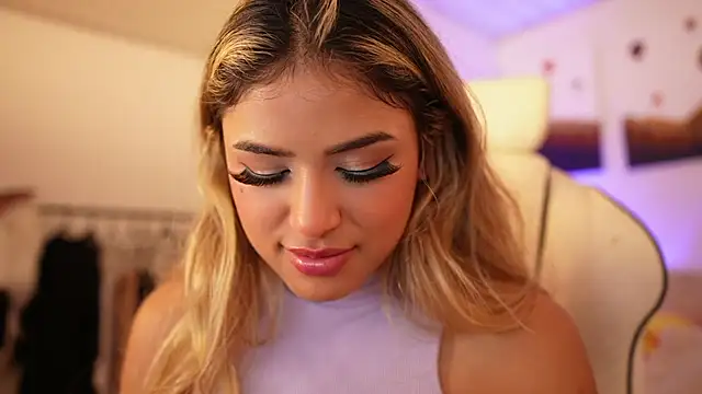 SaraParisi online show from January 11, 3:23 am