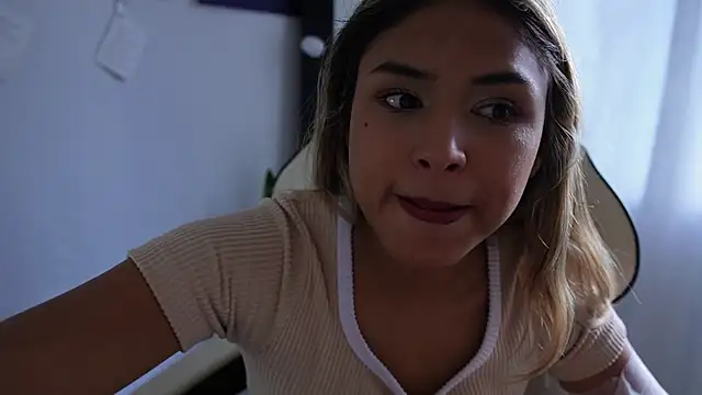 SaraParisi online show from January 22, 9:43 pm