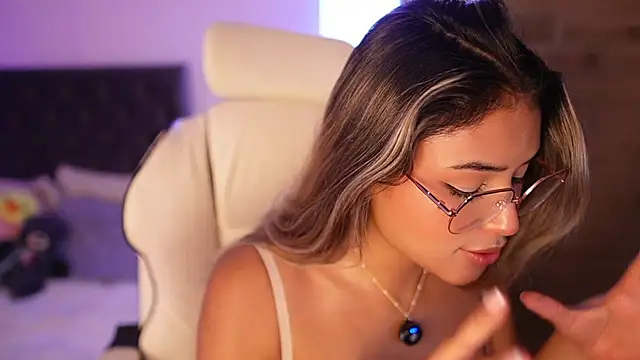 SaraParisi online show from March 20, 11:02 pm