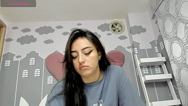 Lesly sexy4u online show from January 24, 10:41 pm