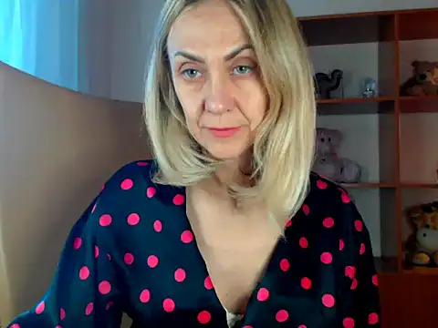 Tanya6547 online show from October 21, 10:38 am