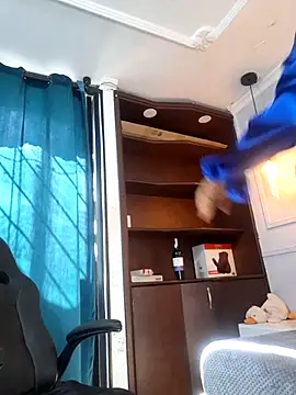 Snapshot of Angel_Perv chatting on February 13, 2:20 pm Angel Perv online show from February 13, 2:20 pm