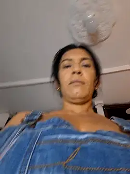 Snapshot of Angel_Perv chatting on October 2, 11:06 am Angel Perv online show from October 2, 11:06 am