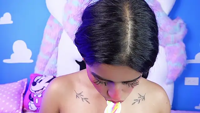 miss romyna online show from March 19, 8:22 pm