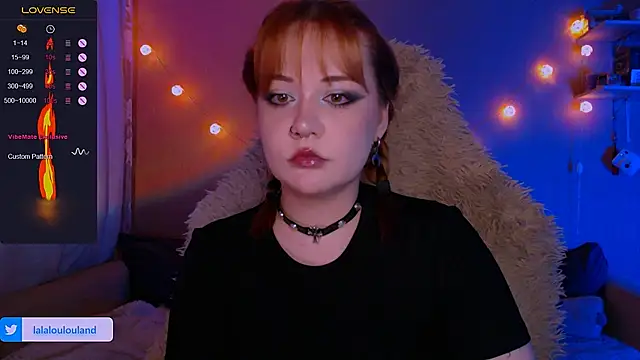 Snapshot of lala_loulou_land chatting on February 16, 9:27 pm lala loulou land online show from February 16, 9:27 pm