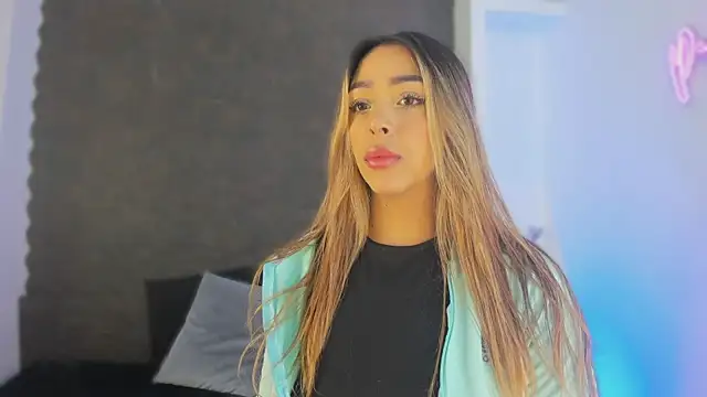 Snapshot of Addison_baker chatting on March 6, 7:54 pm Addison baker online show from March 6, 7:54 pm