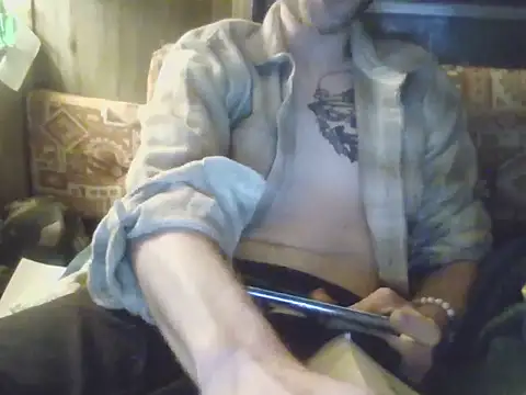 Snapshot of Irishman9077 chatting on October 17, 8:28 am Irishman9077 online show from October 17, 8:28 am