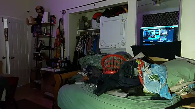 badboybrad11 online show from October 25, 1:02 am