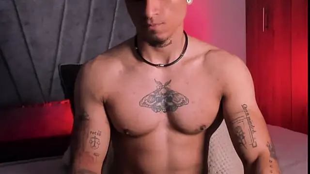 Snapshot of Thomas_Fit1 chatting on October 4, 2:09 am Thomas Fit1 online show from October 4, 2:09 am