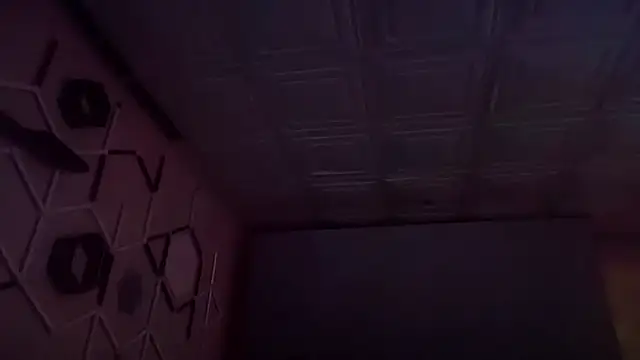 Snapshot of YouLikeBigDick9 chatting on October 17, 5:37 pm YouLikeBigDick9 online show from October 17, 5:37 pm