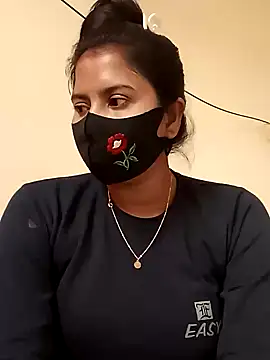 Snapshot of Cute_Nipa chatting on January 9, 3:26 am Cute Nipa online show from January 9, 3:26 am