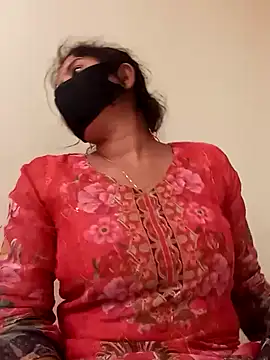 Snapshot of Cute_Nipa chatting on February 6, 6:18 am Cute Nipa online show from February 6, 6:18 am