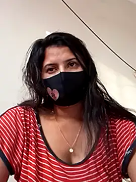 Snapshot of Cute_Nipa chatting on February 19, 10:45 am Cute Nipa online show from February 19, 10:45 am