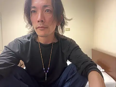 Snapshot of Katakuriko-Denpun chatting on November 4, 8:57 am Katakuriko-Denpun online show from November 4, 8:57 am