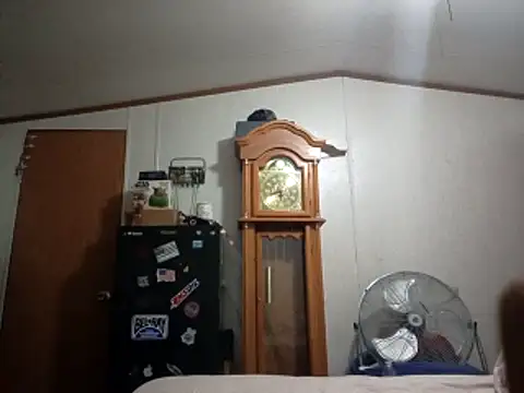 Xoc8  online show from March 28, 2:05 pm