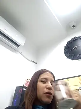 AnthonelaDuque online show from March 18, 11:41 am