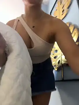 AnthonelaDuque online show from March 2, 11:39 am