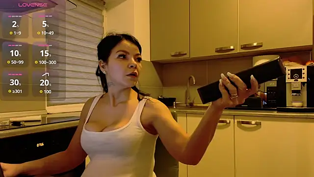 alisoncassie online show from February 4, 5:57 am