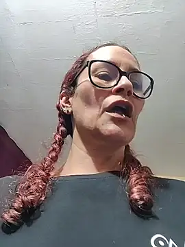 Snapshot of SelenaHouston chatting on February 11, 11:43 pm SelenaHouston online show from February 11, 11:43 pm