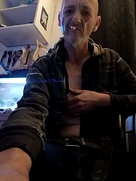 peterbi45 online show from October 19, 4:13 am