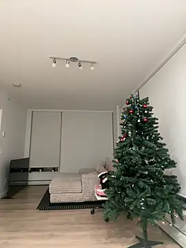 Snapshot of jAsMinE678 chatting on January 19, 2:25 am jAsMinE678 online show from January 19, 2:25 am