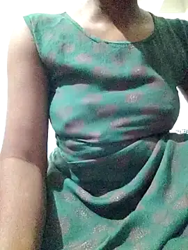 Snapshot of rituporna2004 chatting on December 22, 2:52 am rituporna2004 online show from December 22, 2:52 am