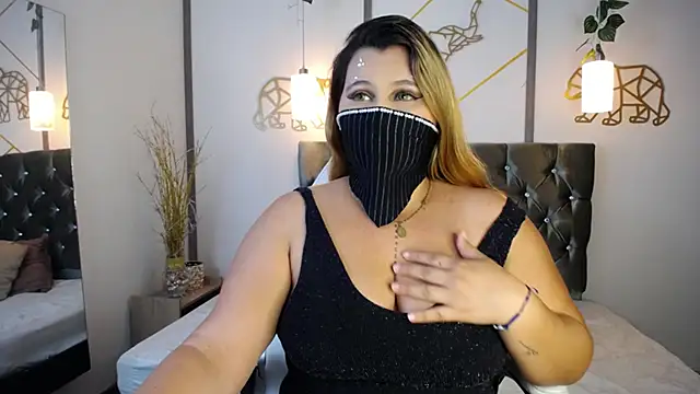 SalmaZaman online show from January 19, 7:37 pm